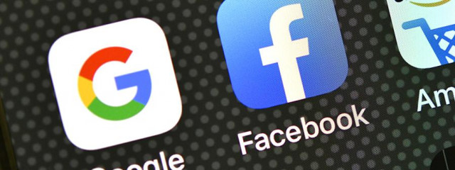 Пушков назвал сроки удаления запрещенного в РФ контента в Google и Facebook